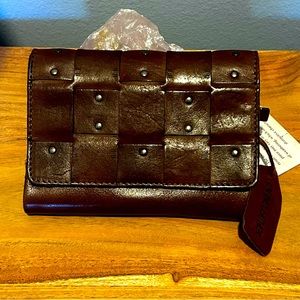 Gorgeous new wallet, deep brown. Genuine leather